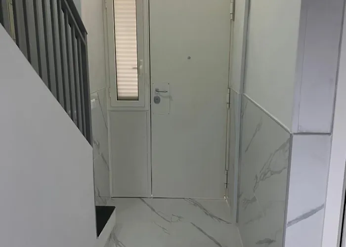 House Angiolina 4* ナポリ